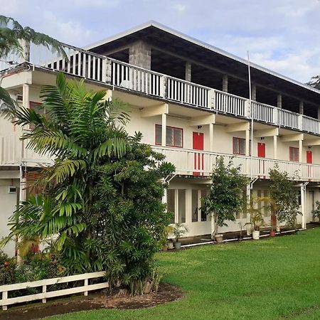 Dave Parker Eco Lodge Hotel Апиа Екстериор снимка