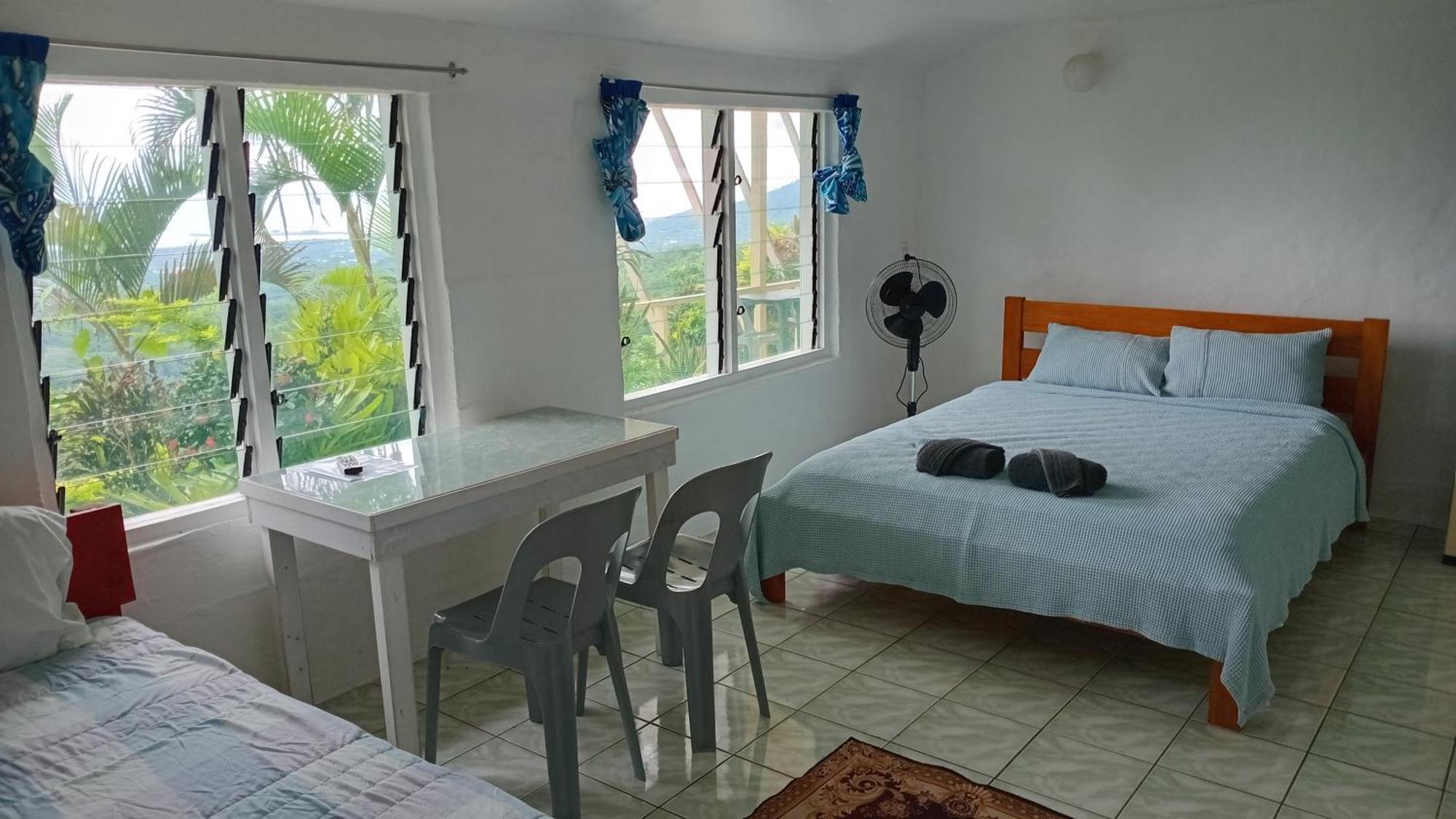 Dave Parker Eco Lodge Hotel Апиа Екстериор снимка