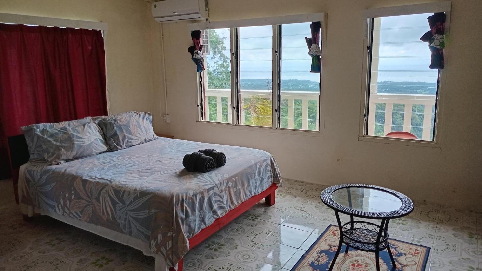 Dave Parker Eco Lodge Hotel Апиа Екстериор снимка