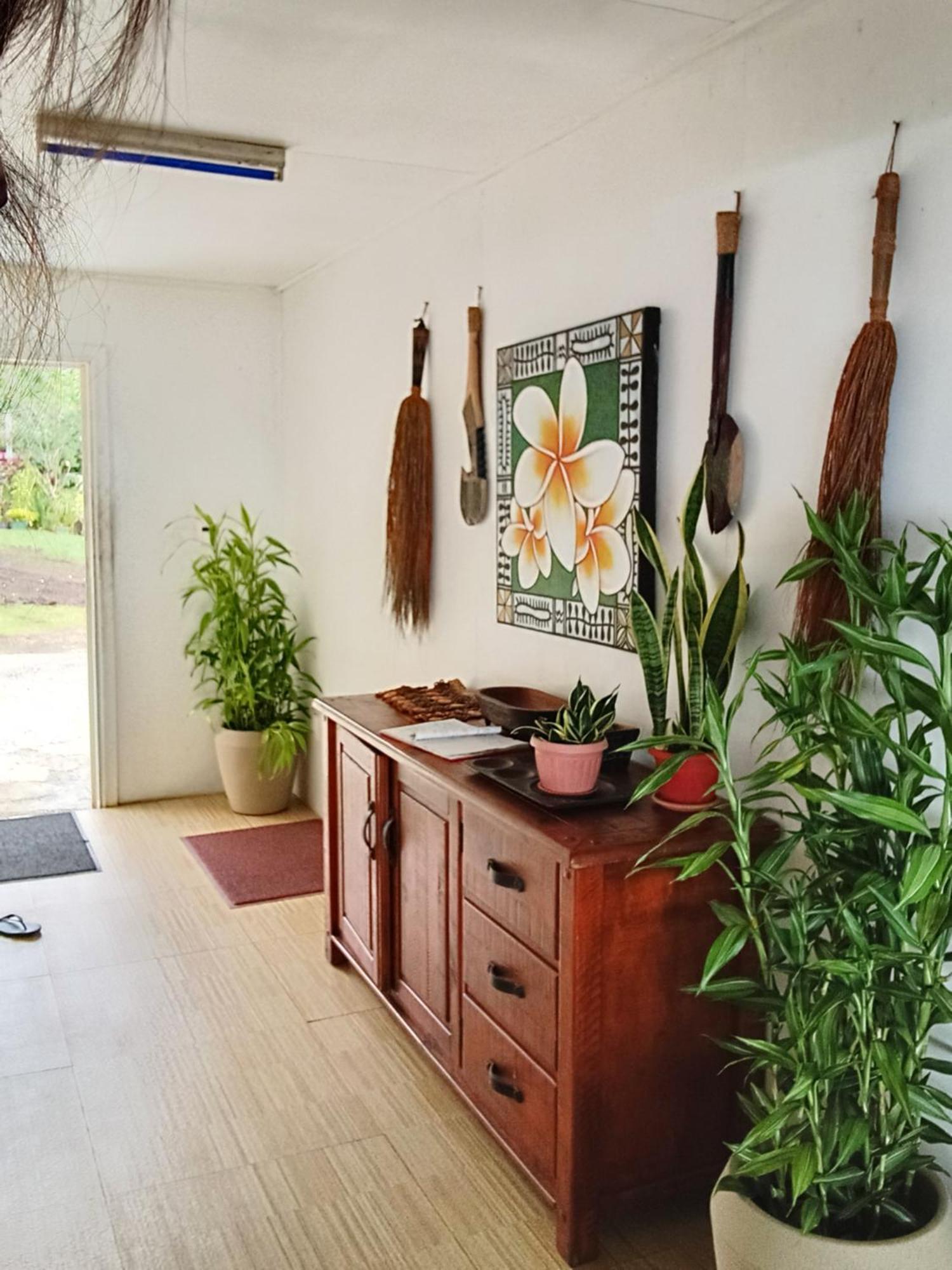 Dave Parker Eco Lodge Hotel Апиа Екстериор снимка