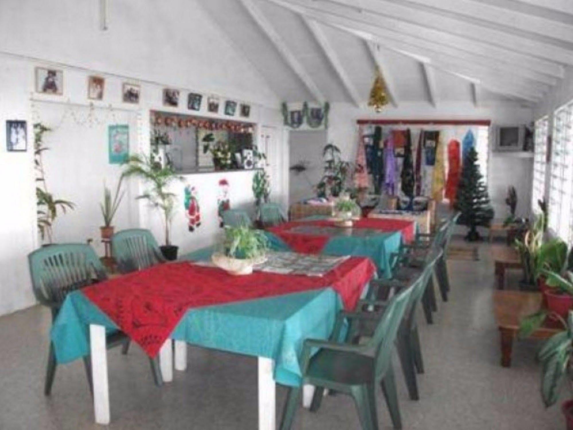 Dave Parker Eco Lodge Hotel Апиа Екстериор снимка